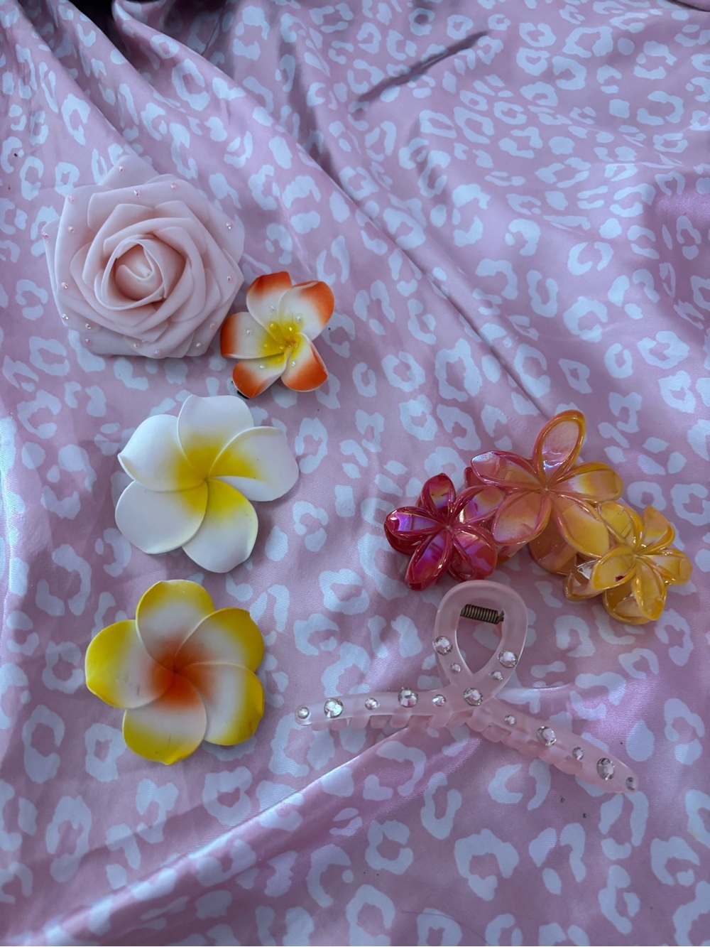 Floral hair clip flower bundle set